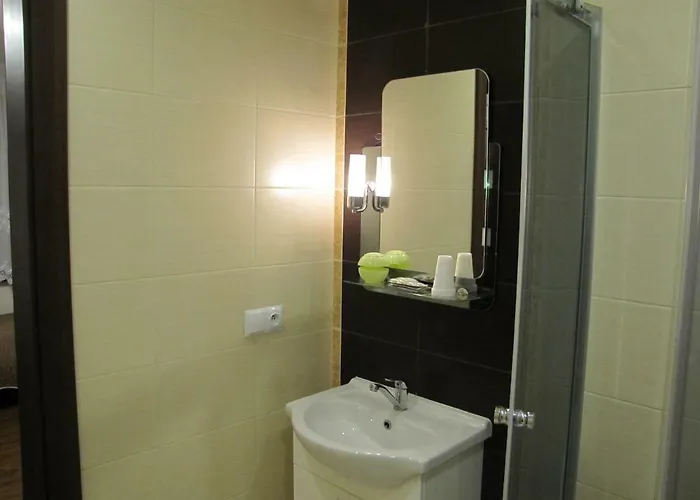 Heveliusz Nocleg ze śniadaniem 3*